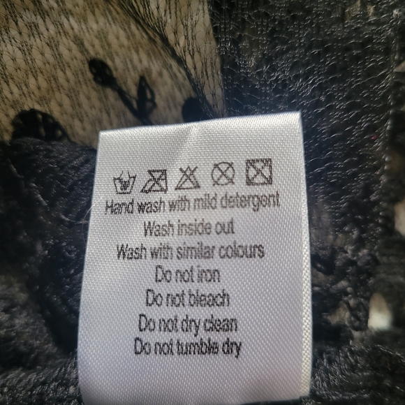 Eilly Bazar Lace blouse - Picture 4 of 8